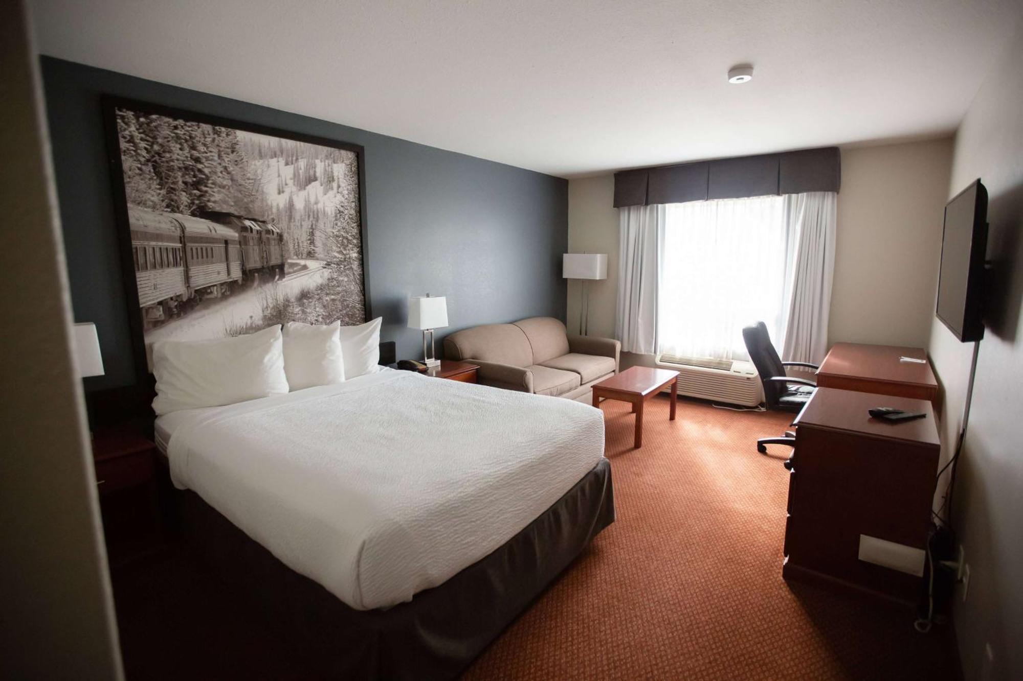 Super 8 By Wyndham Whitecourt Hotel Luaran gambar