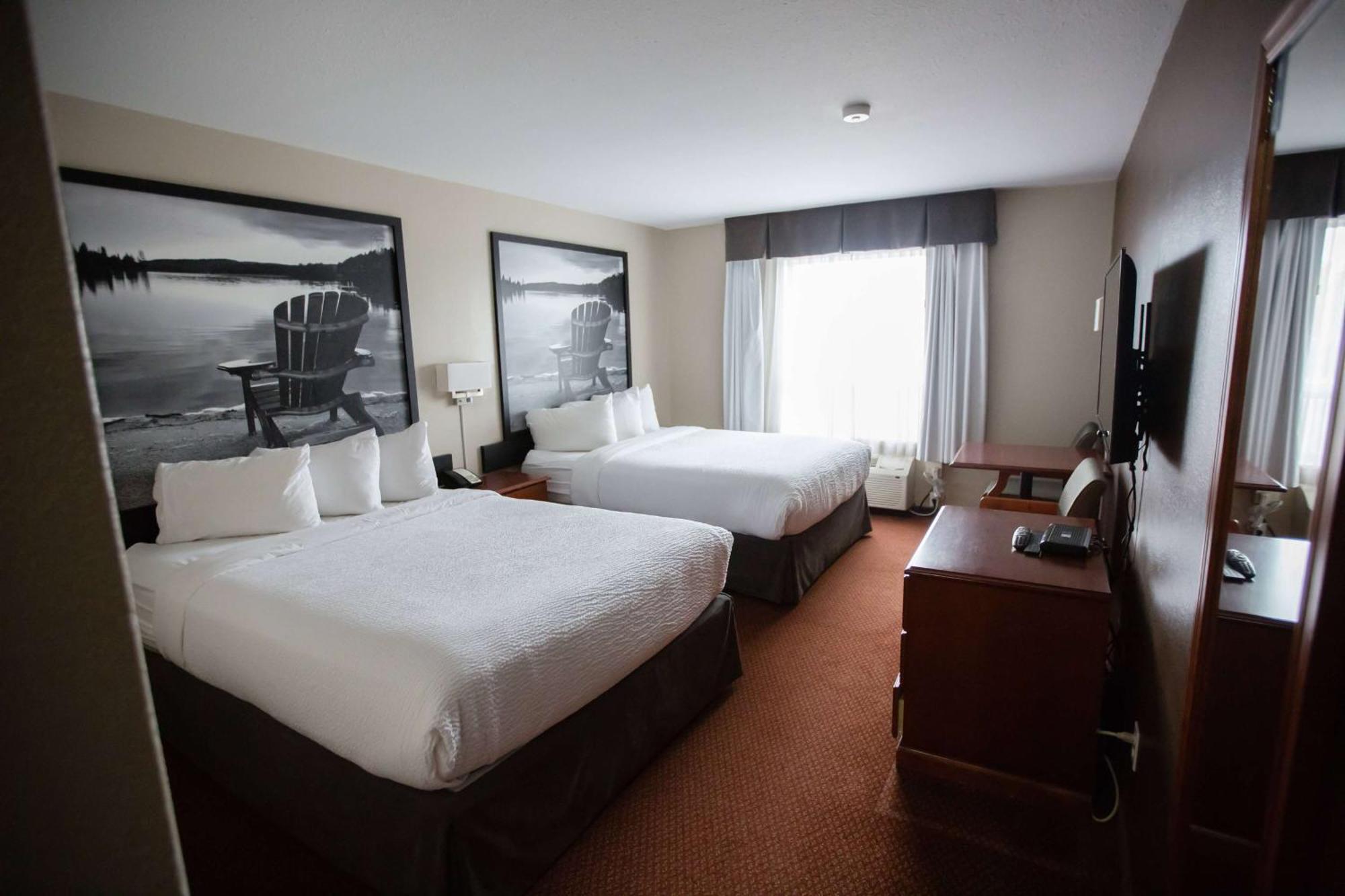 Super 8 By Wyndham Whitecourt Hotel Luaran gambar