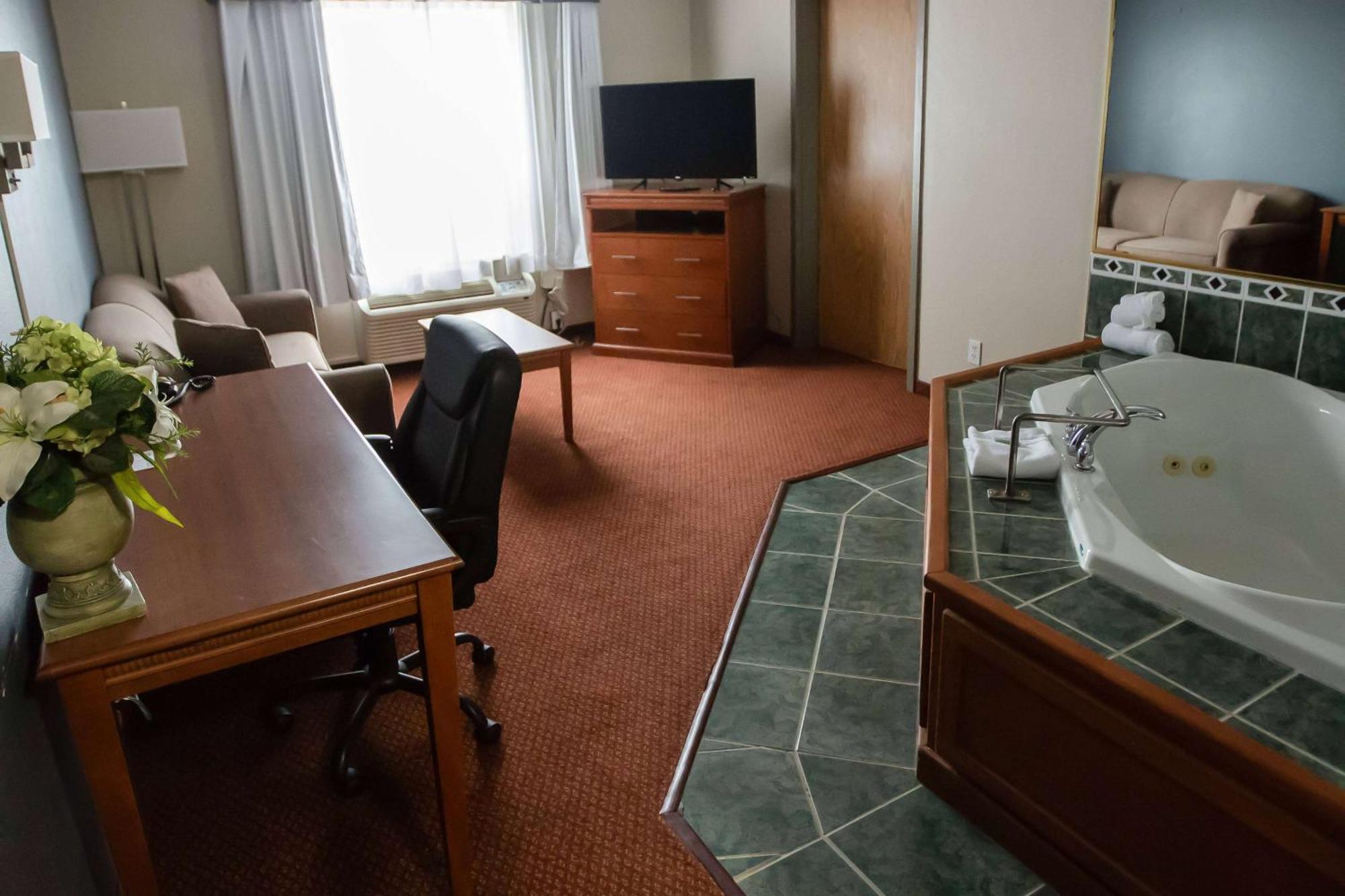 Super 8 By Wyndham Whitecourt Hotel Luaran gambar